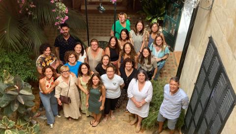 FOTO AMB ALGUNES DE LES PERSONES ASSISTENTS