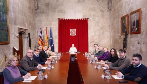 La presidenta Prohens ha rebut els representants de la Mancomunitat Pla de Mallorca al Consolat de Mar
