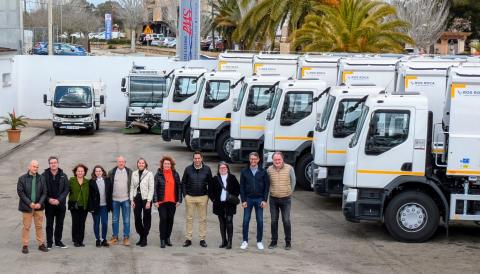 El Pla renova la seva flota amb nous camions per a la recollida de residus de la comarca